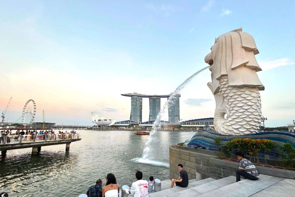 Merlion during sunset