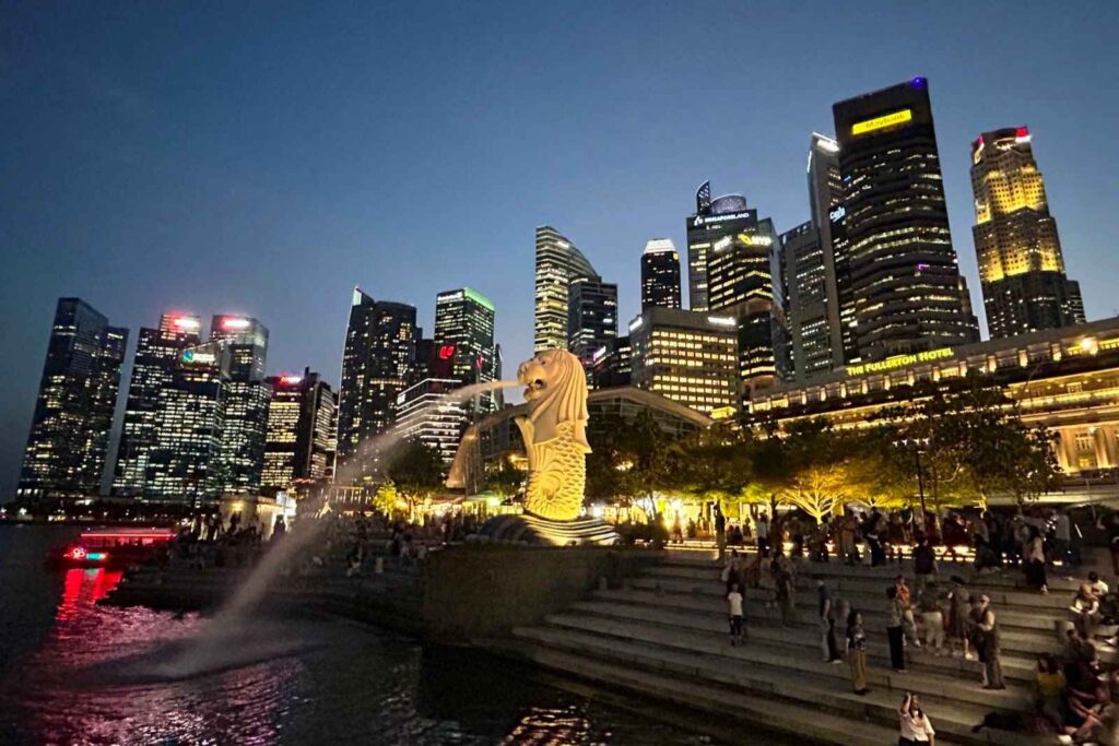 Merlion Park at Night 