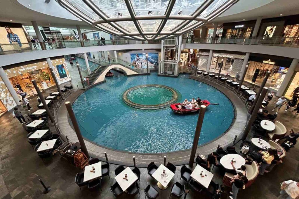 Sampan Ride in Marina Bay Sands